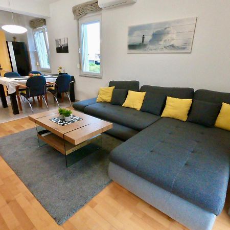 Sunny Apartment By The Beach Kaštel Štafilić 外观 照片