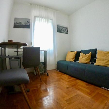 Sunny Apartment By The Beach Kaštel Štafilić 外观 照片