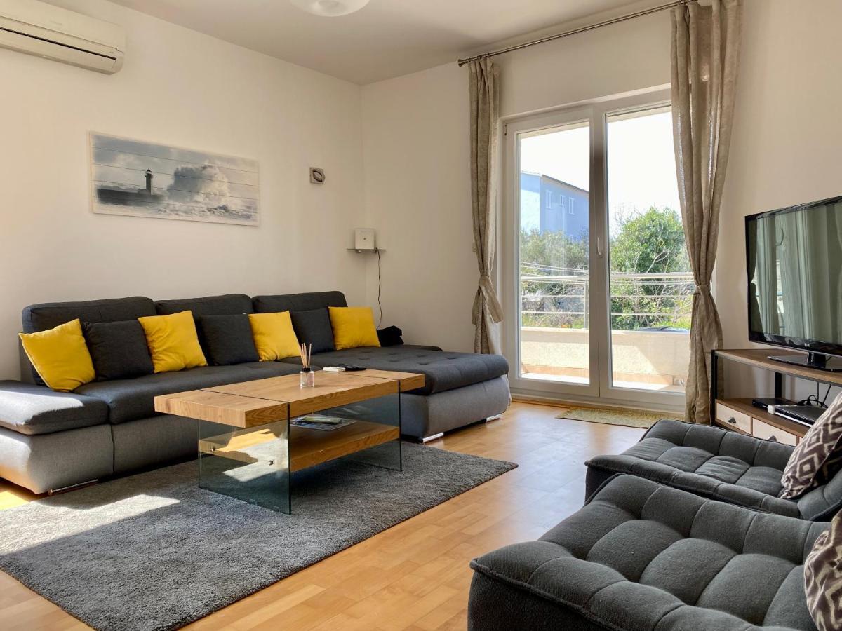 Sunny Apartment By The Beach Kaštel Štafilić 外观 照片