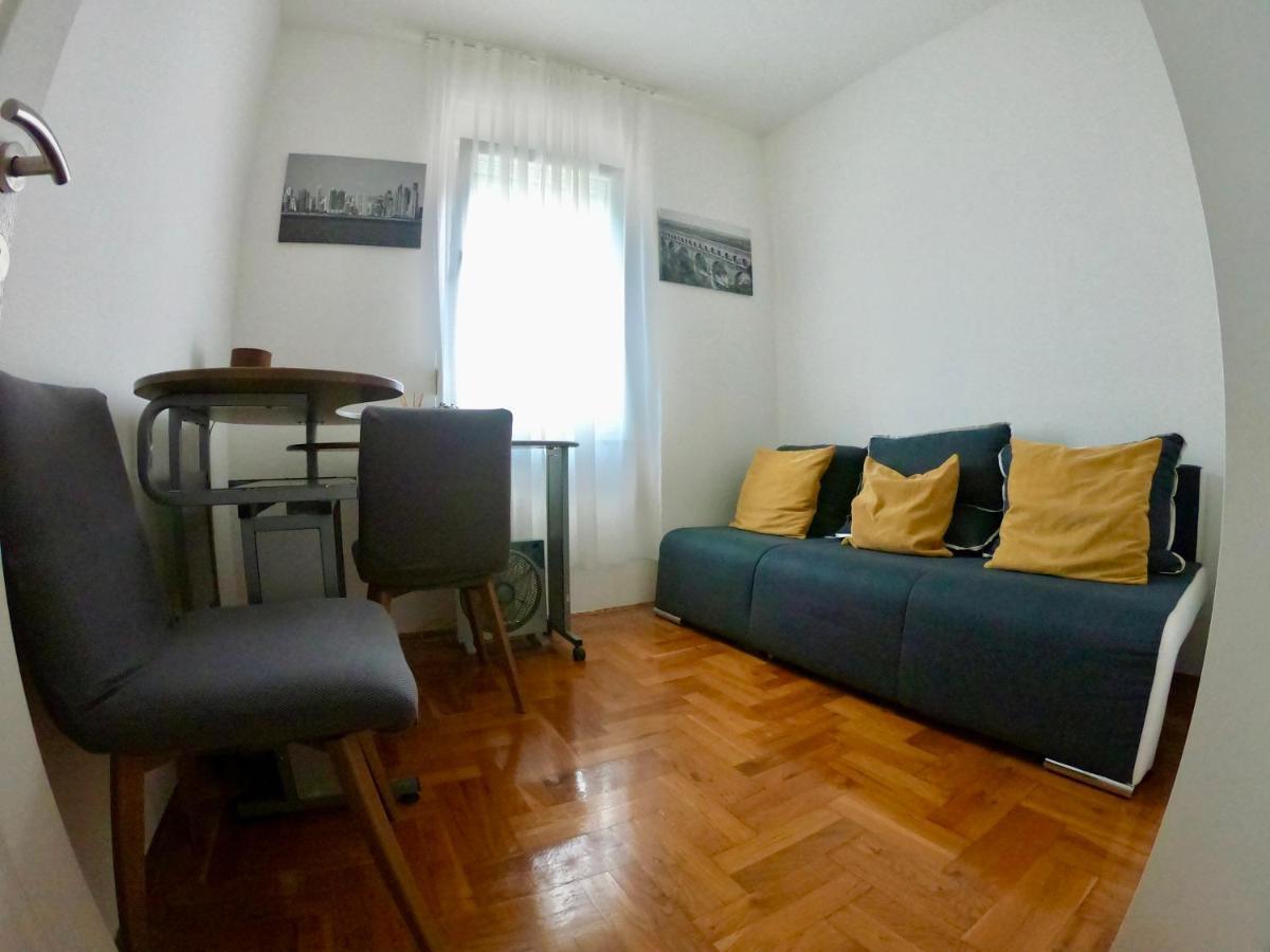 Sunny Apartment By The Beach Kaštel Štafilić 外观 照片