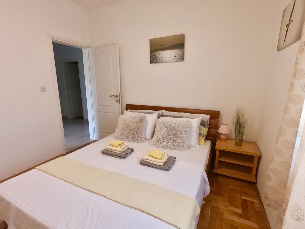 Sunny Apartment By The Beach Kaštel Štafilić 外观 照片