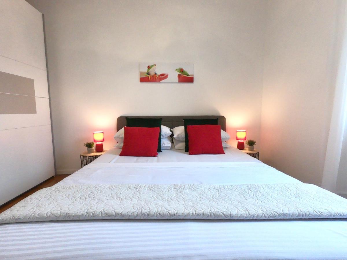 Sunny Apartment By The Beach Kaštel Štafilić 外观 照片