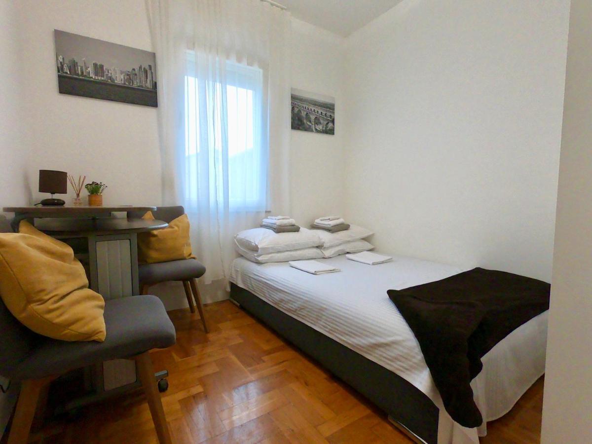 Sunny Apartment By The Beach Kaštel Štafilić 外观 照片