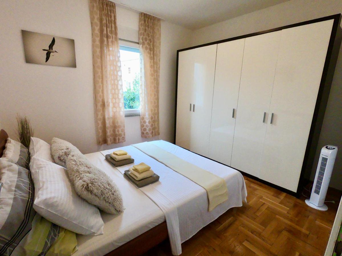 Sunny Apartment By The Beach Kaštel Štafilić 外观 照片